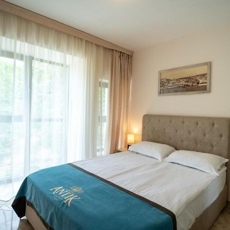Antik Apartments Балчик Екстер'єр фото