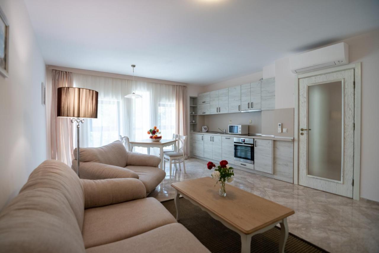 Antik Apartments Балчик Екстер'єр фото